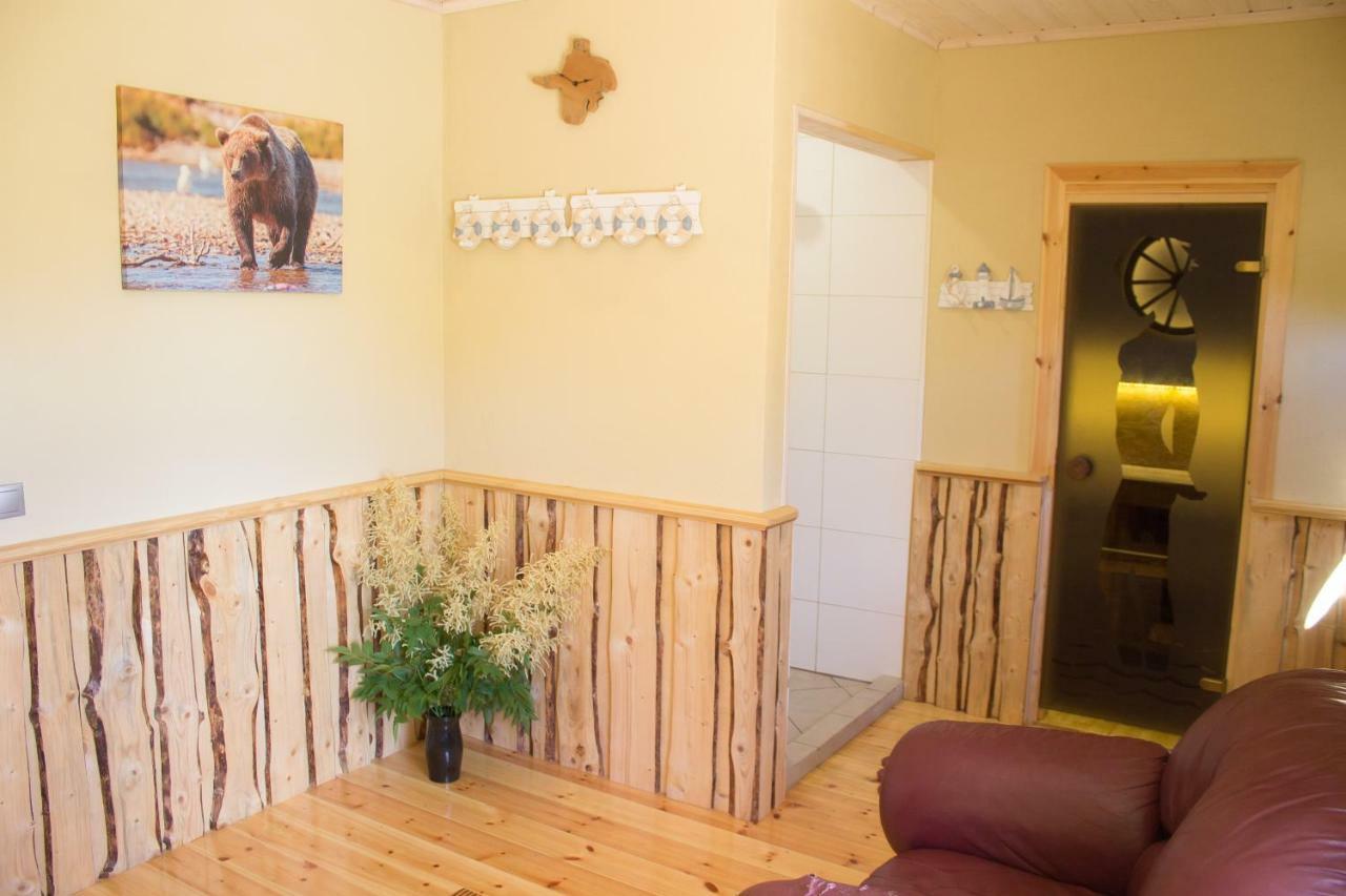 Palade Retrovisiit Leili Villa Exteriör bild